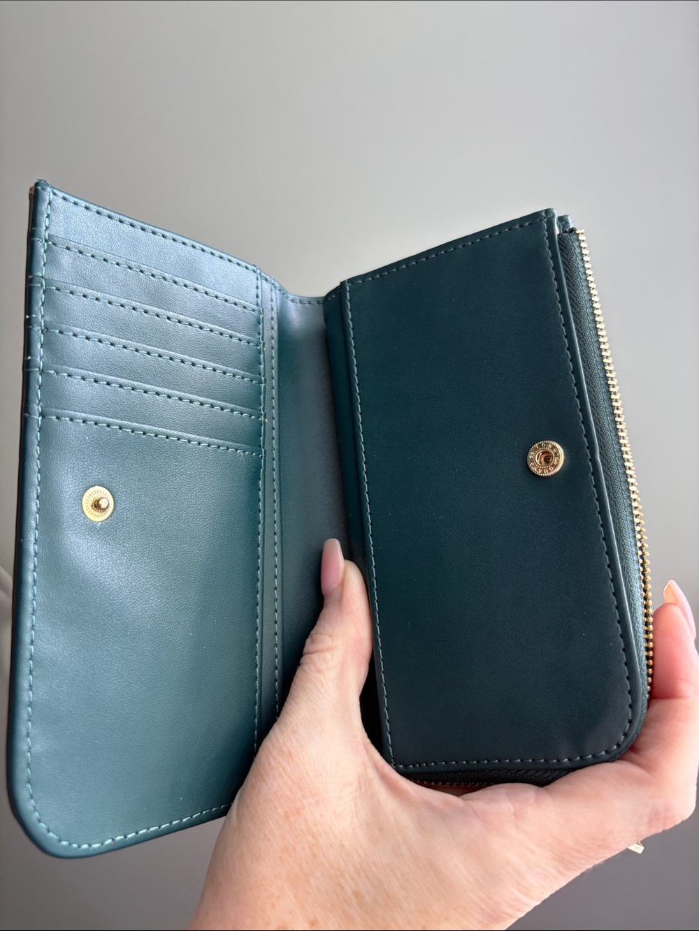 Nanette Lepore Green Wallet - Picture 3 of 9